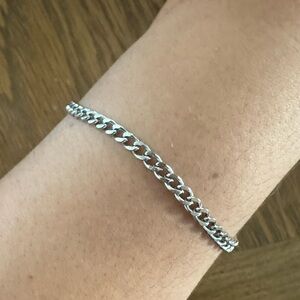 Oliver Cabell Curb Chain Bracelet 8” 4mm Silver Tone Lobster Clasp Unisex